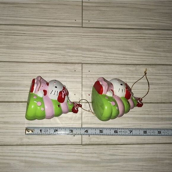 Sanrio Hello Kitty Christmas Tree Ornament 3.5” Pink Red Green 2005 Set Of 2 - Picture 4 of 9